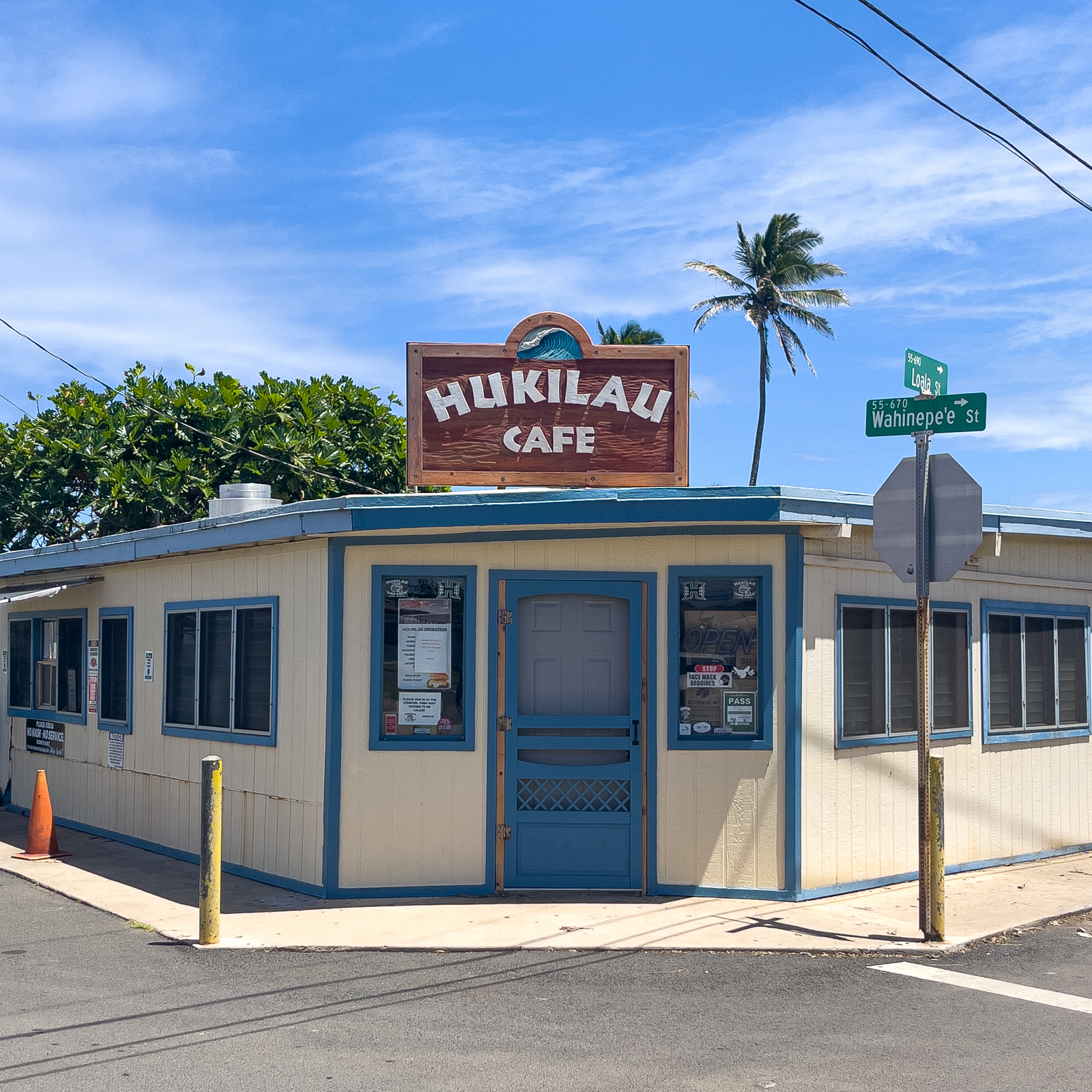 Hukilau Cafe on Oahu (photo: Dave Lee)