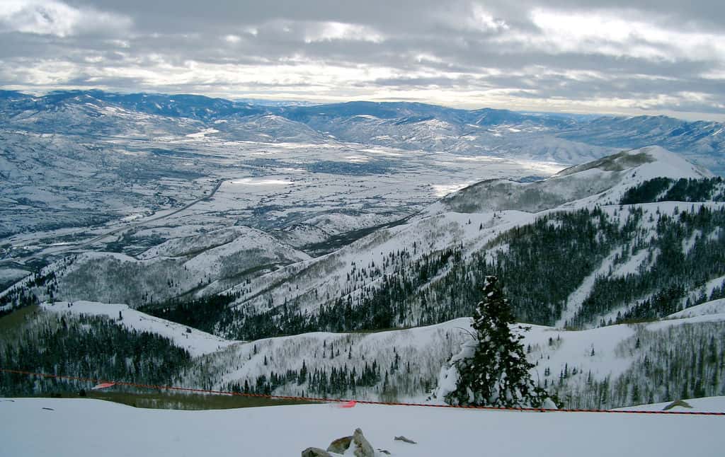 Skiing in New Zealand (photo: Steve Jurvetson)