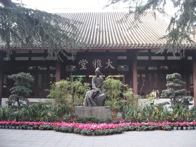 One of the best things to do in Chengdu is visit Du Fu's Cottage. 