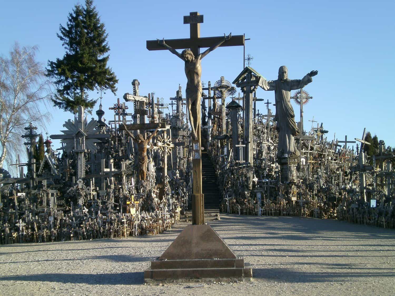 Siauliai Hill of Crosses (photo: Mandy).