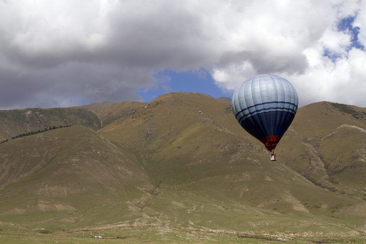 Hot air balloon Hot air balloon in Kyrgyzstan