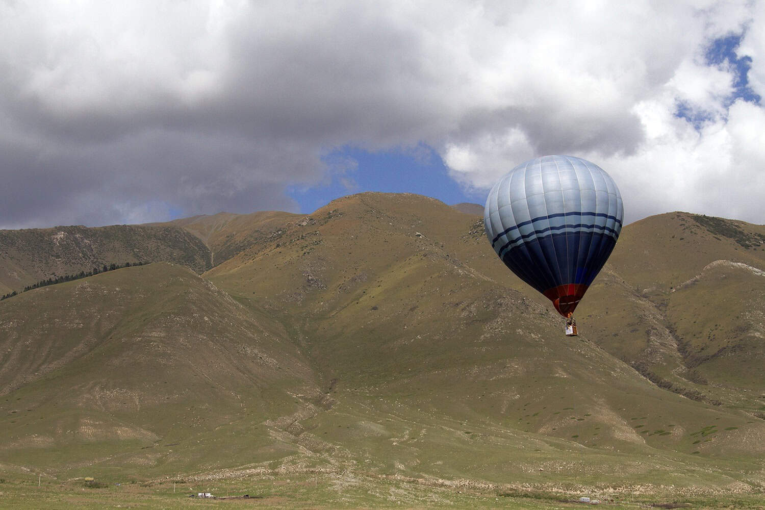 Hot air balloon in Kyrgyzstan