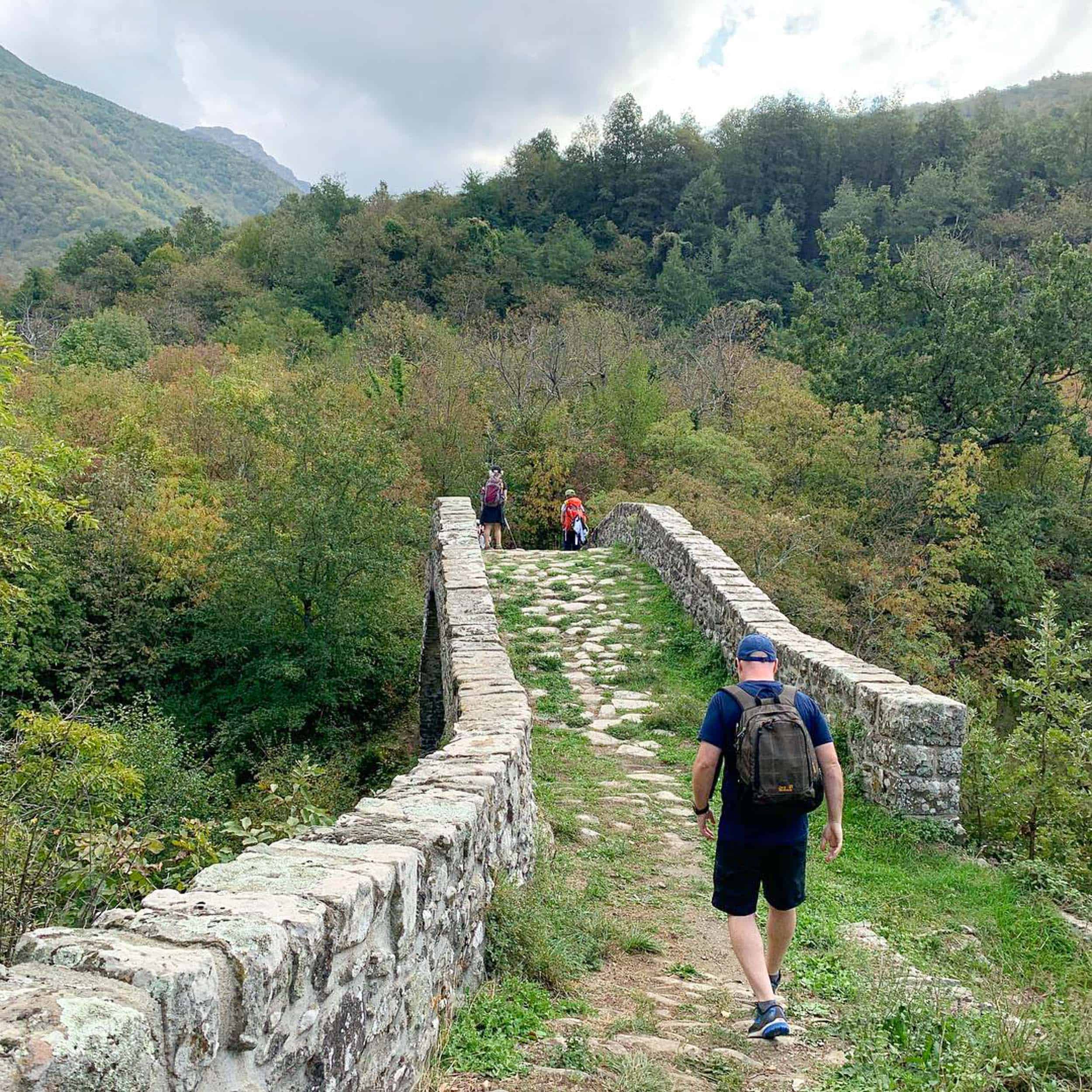 Walking tour in Tuscany