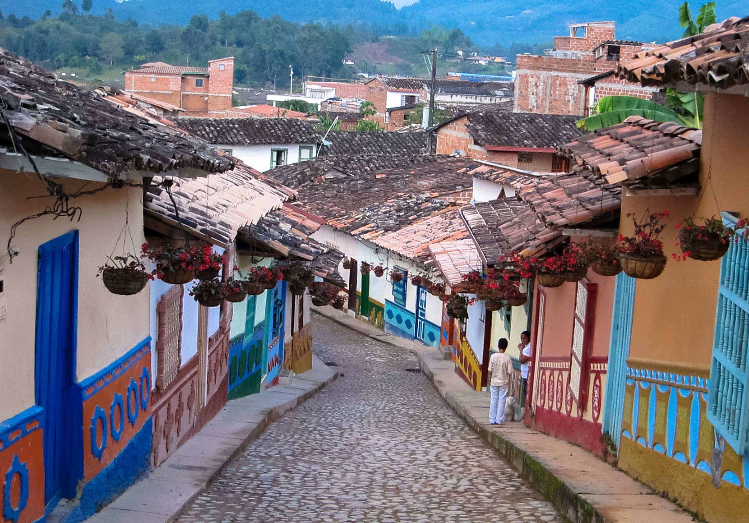 Guatape: My First Colombian Pueblo - Go Backpacking