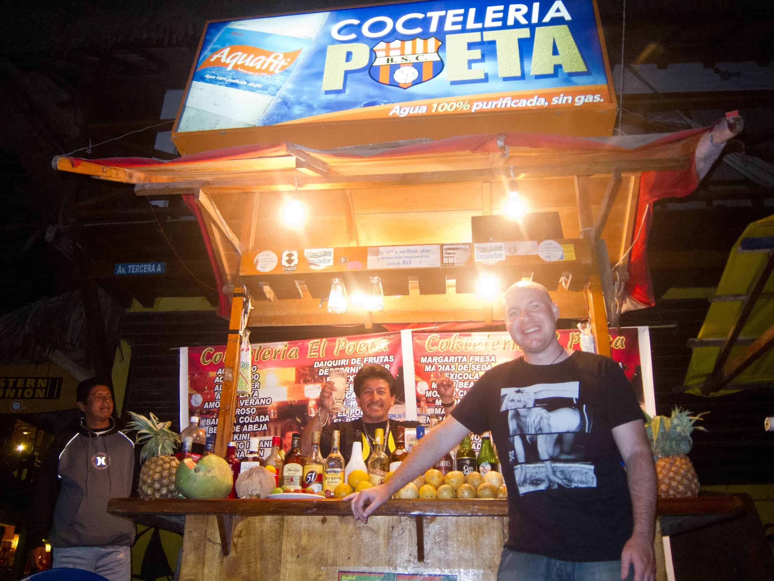 Cocktail vendor