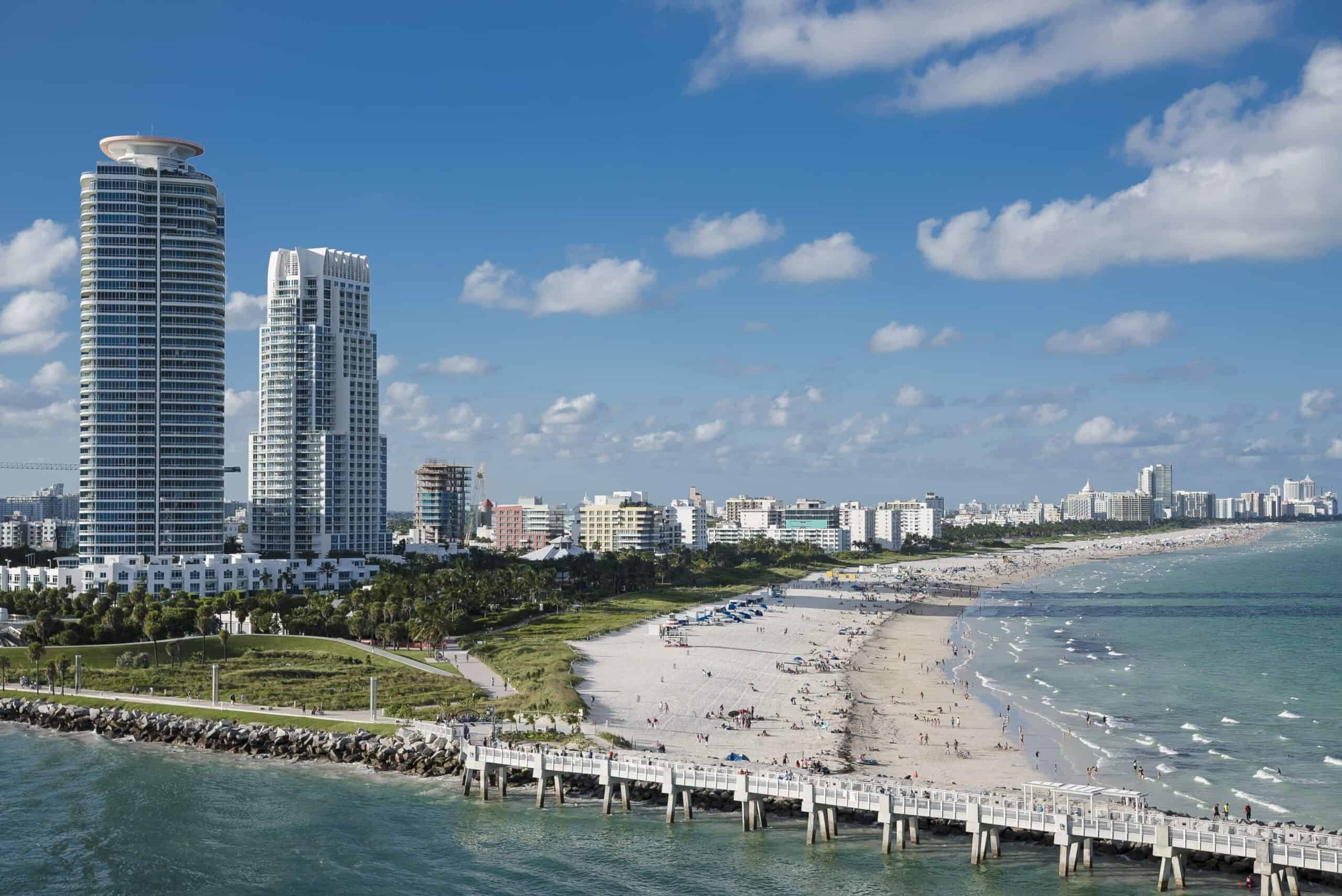 Premium Photo  Miami beach florida usa march 19 2021 south beach