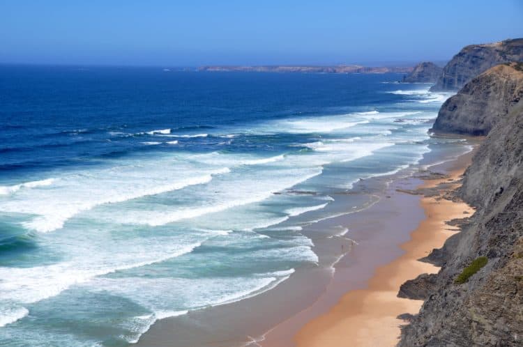 West Coast Algarve (photo: Karl Egger, Pixabay)