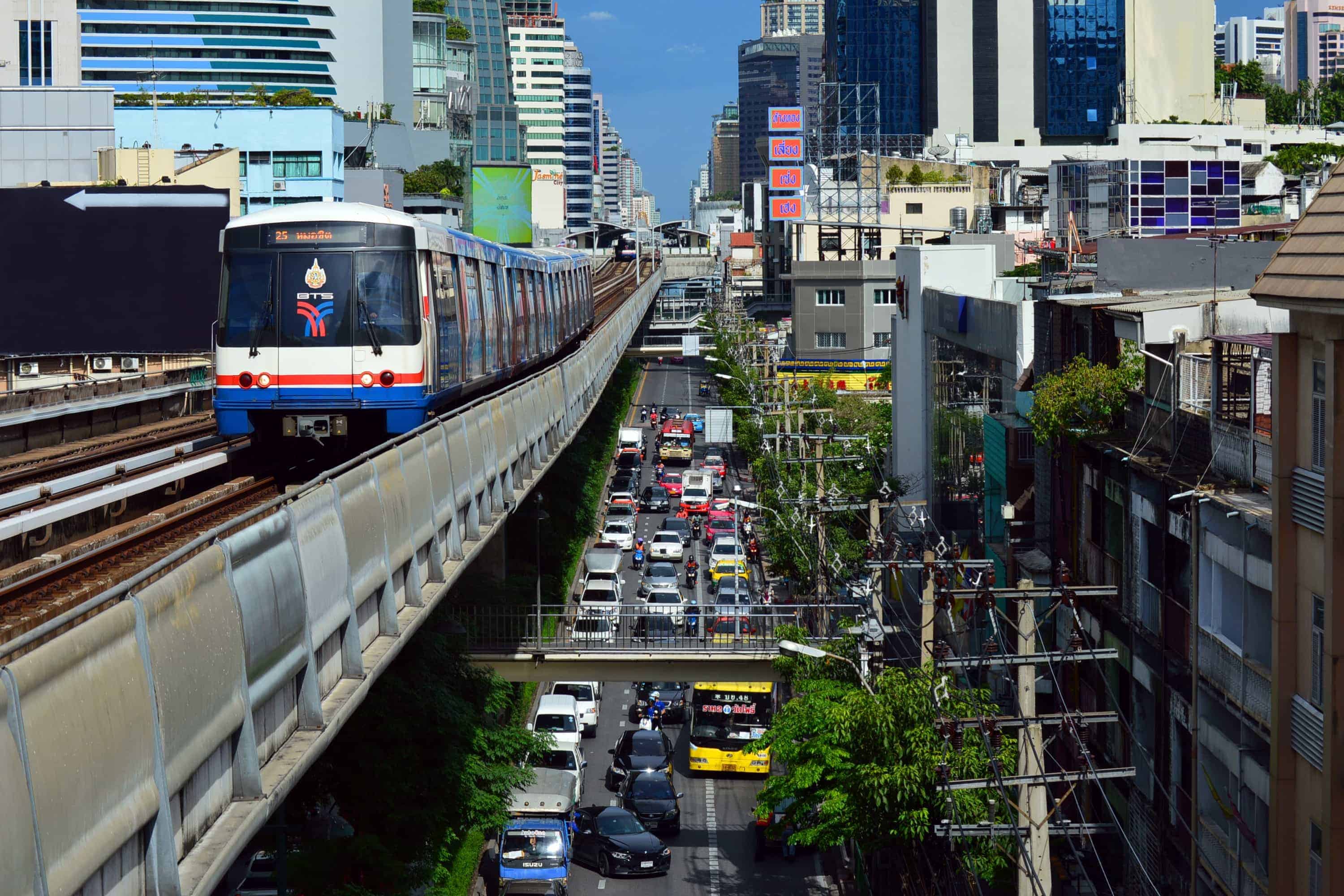BTS in Bangkok (photo: Quinn Kampschroer, Pixabay).