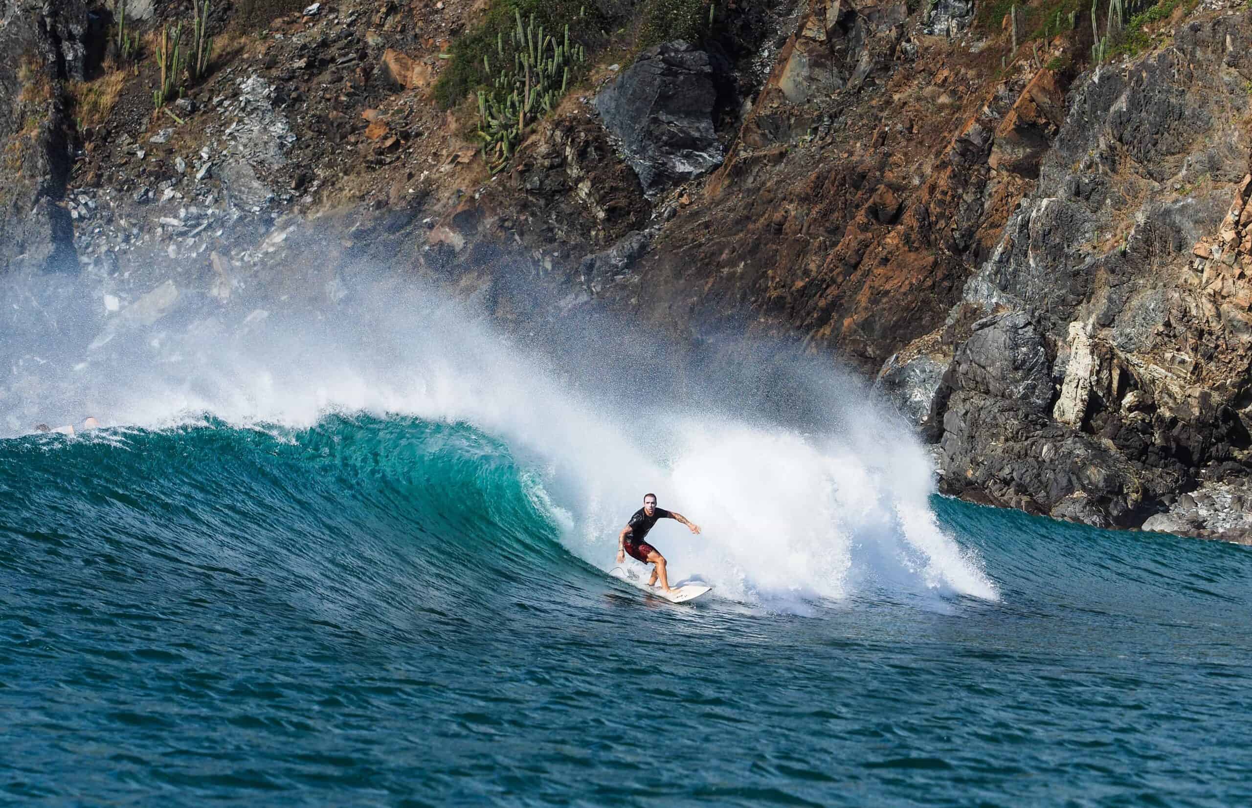 Surfing in Costa Rica (rider: Carlos Manich)