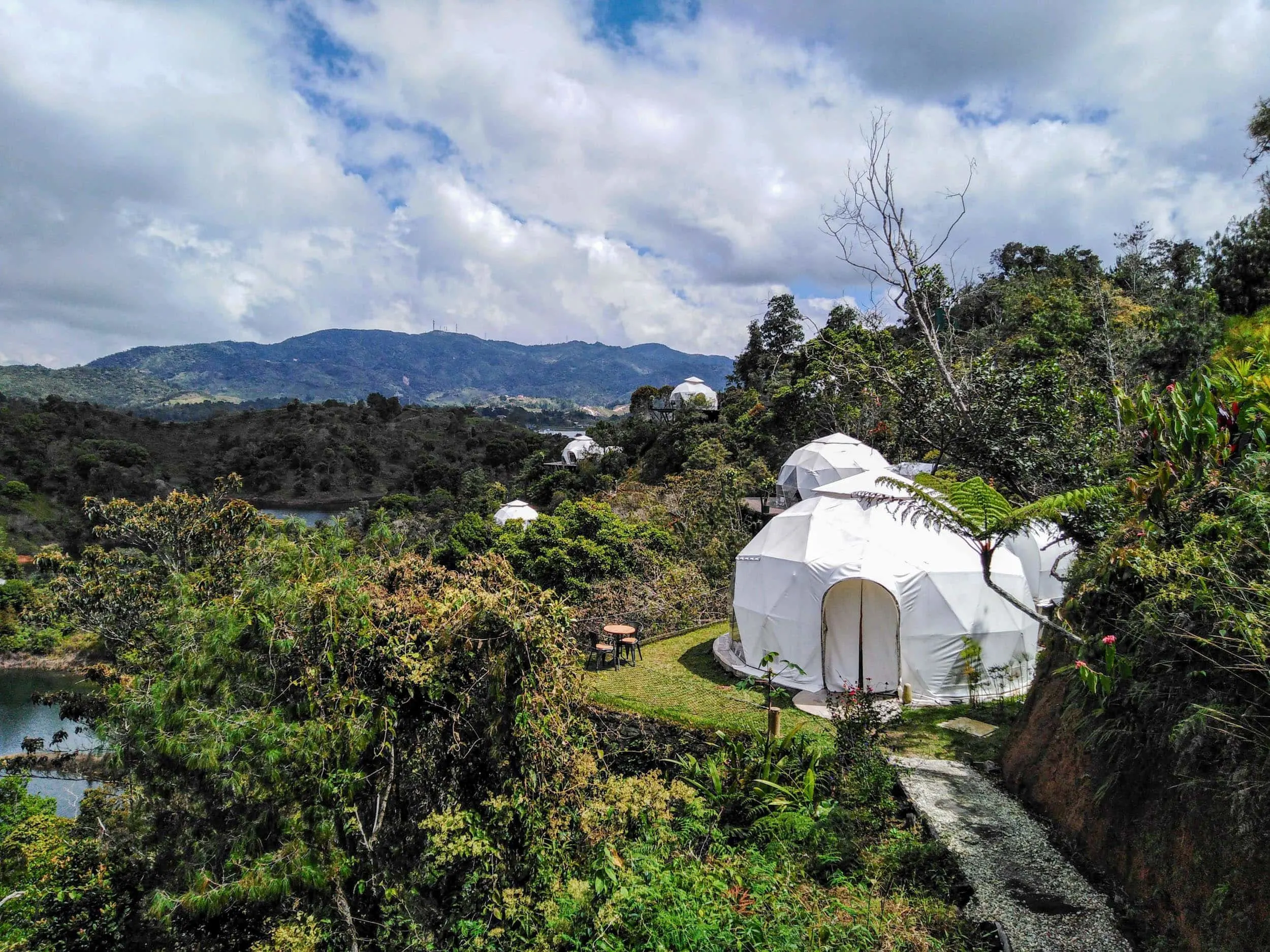 Domus Glamping - Guatapé, Colombia - Photos, Opinions, Booking