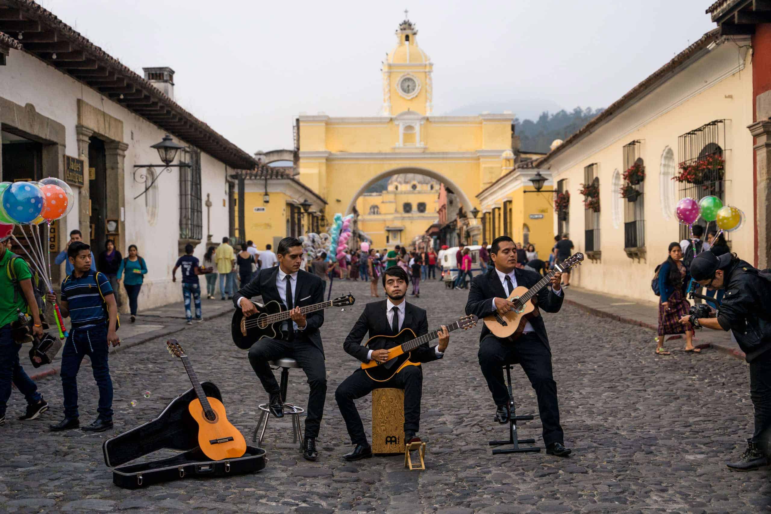 Street performers in Antigua, Guatemala