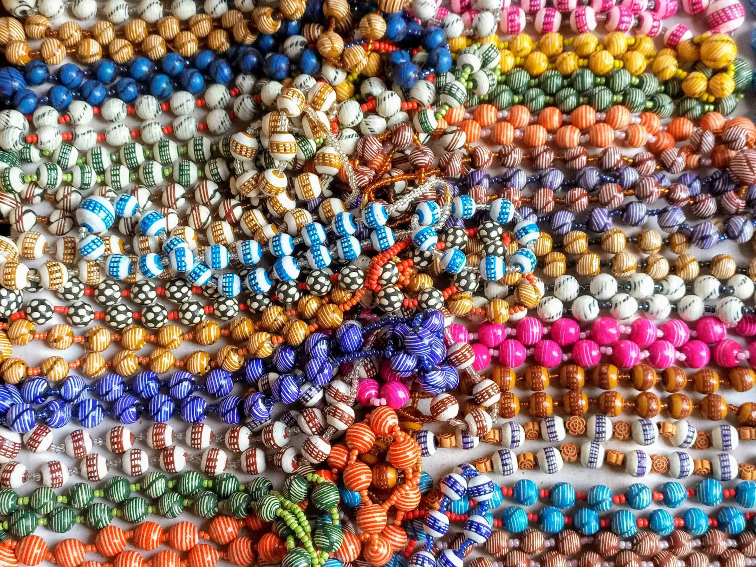 Handmade beads in Côte d'Ivoire