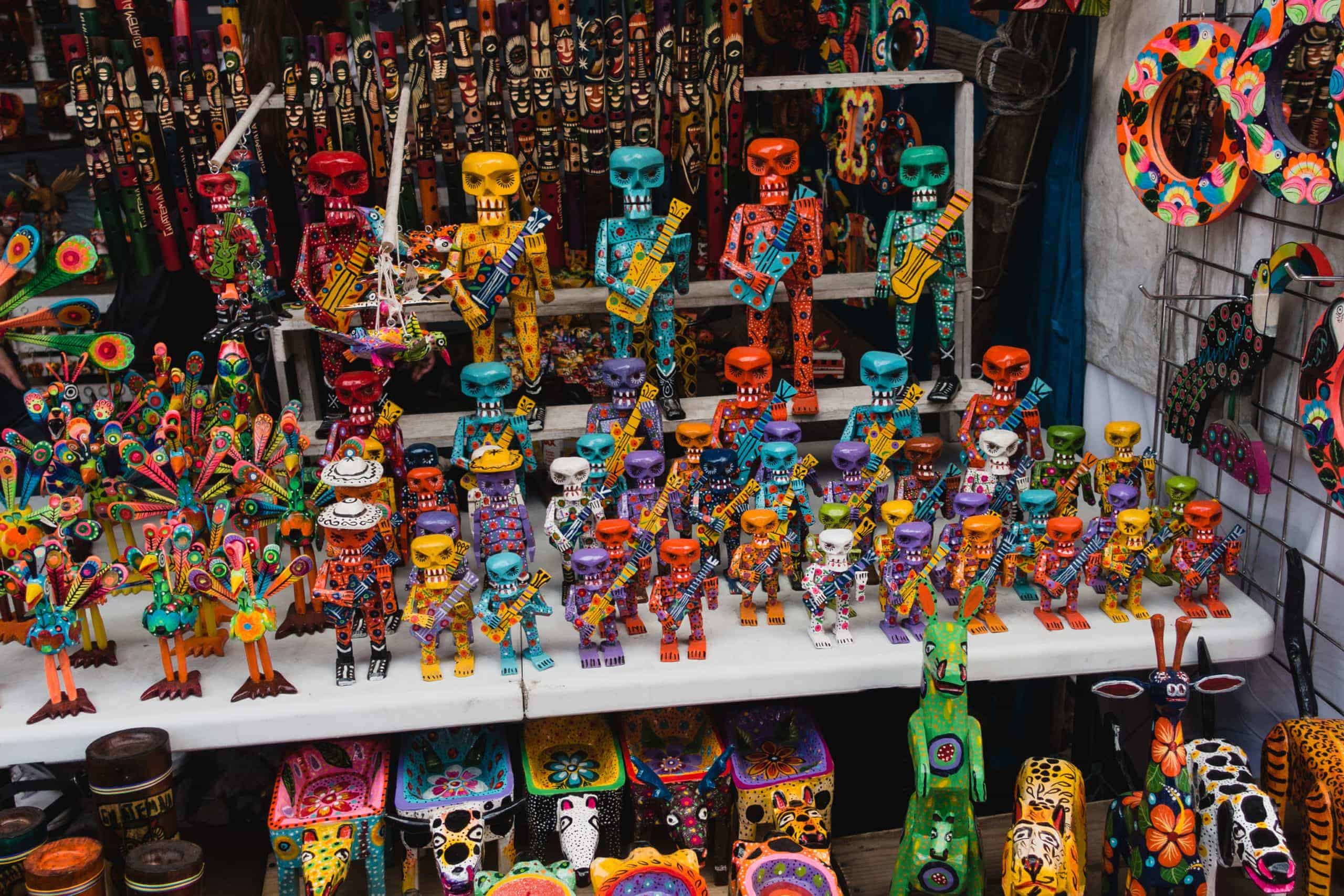 Statues on display at Chichicastenango market