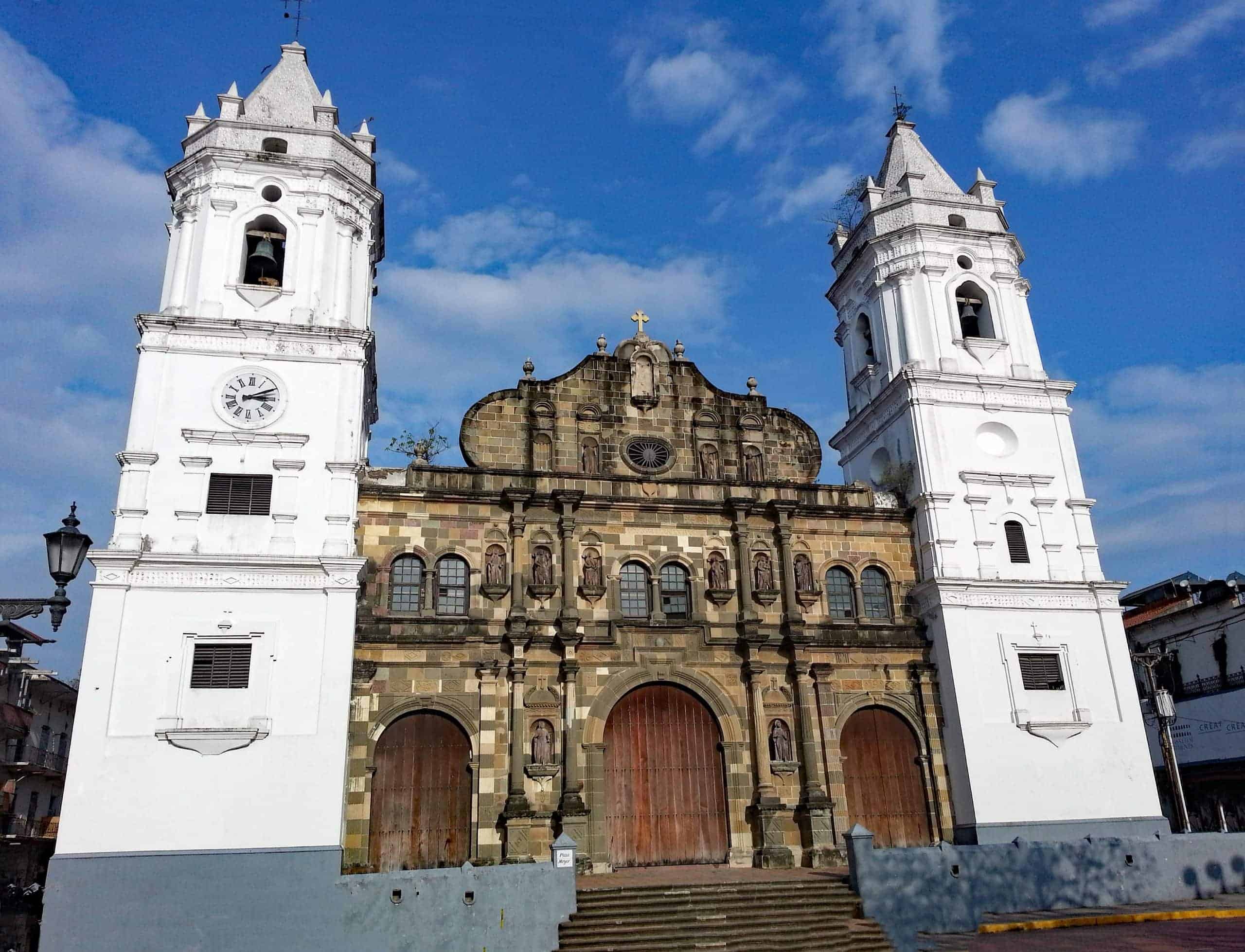 Cathedral in Casco Viejo, Panama (photo: lapping, Pixabay)