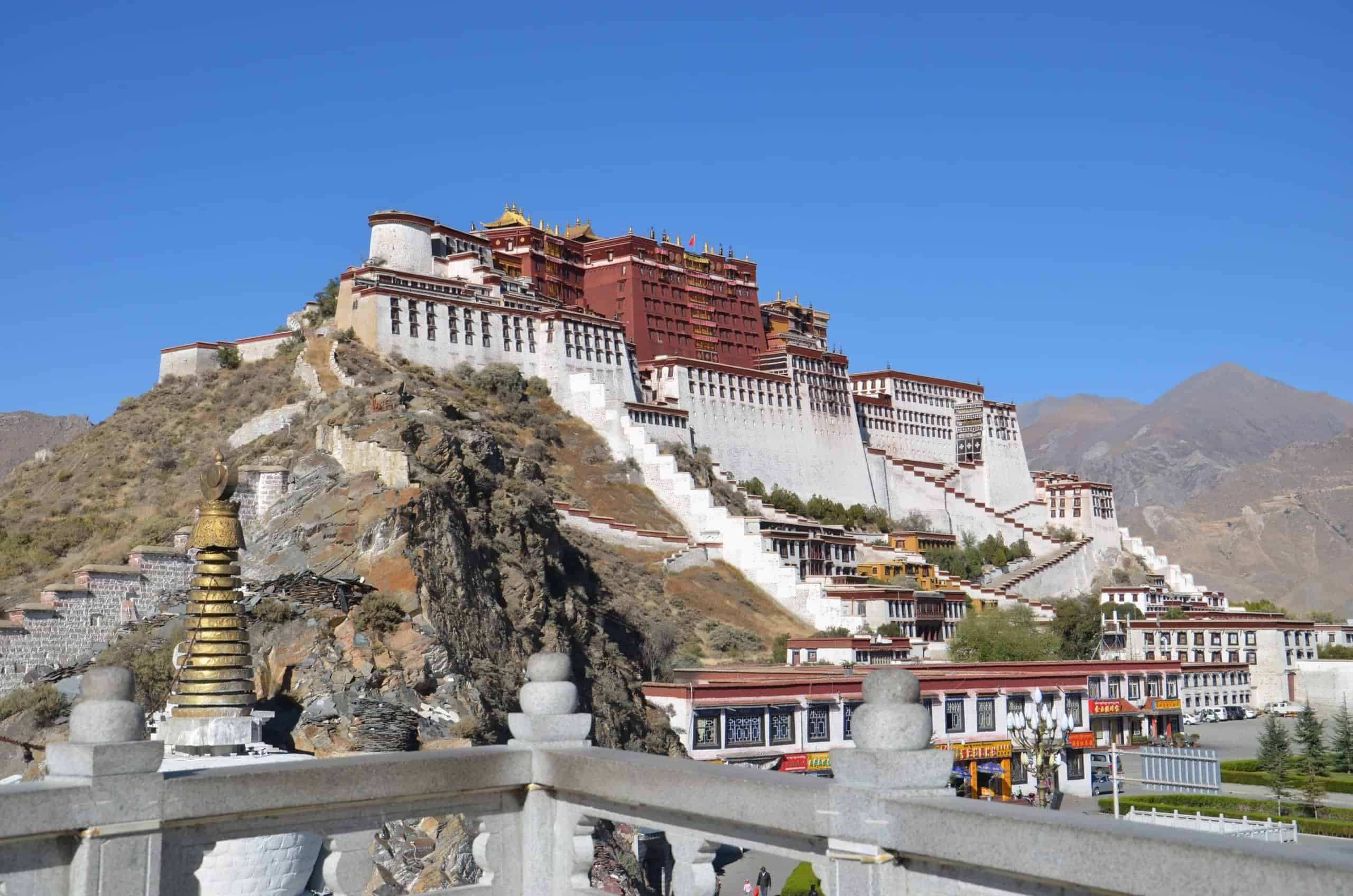 The Potala Palace in Lhasa, Tibet (photo: nrxfly, Pixabay)