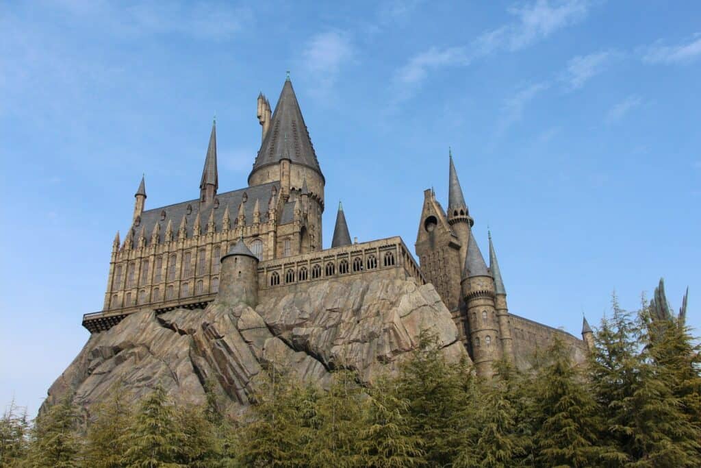 Hogwarts at Universal Studios in Japan (photo: manseok Kim, Pixabay)