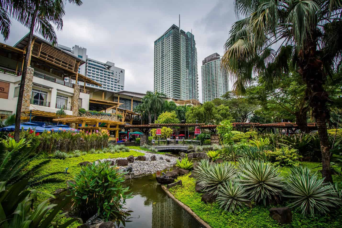 GREENBELT MAKATI AT NIGHT