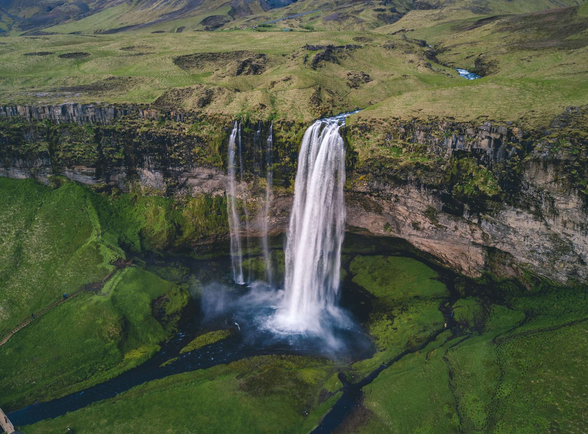 Seljalandsfoss waterfall is accessible from Iceland's Ring Road. (photo: Lucas Davies)