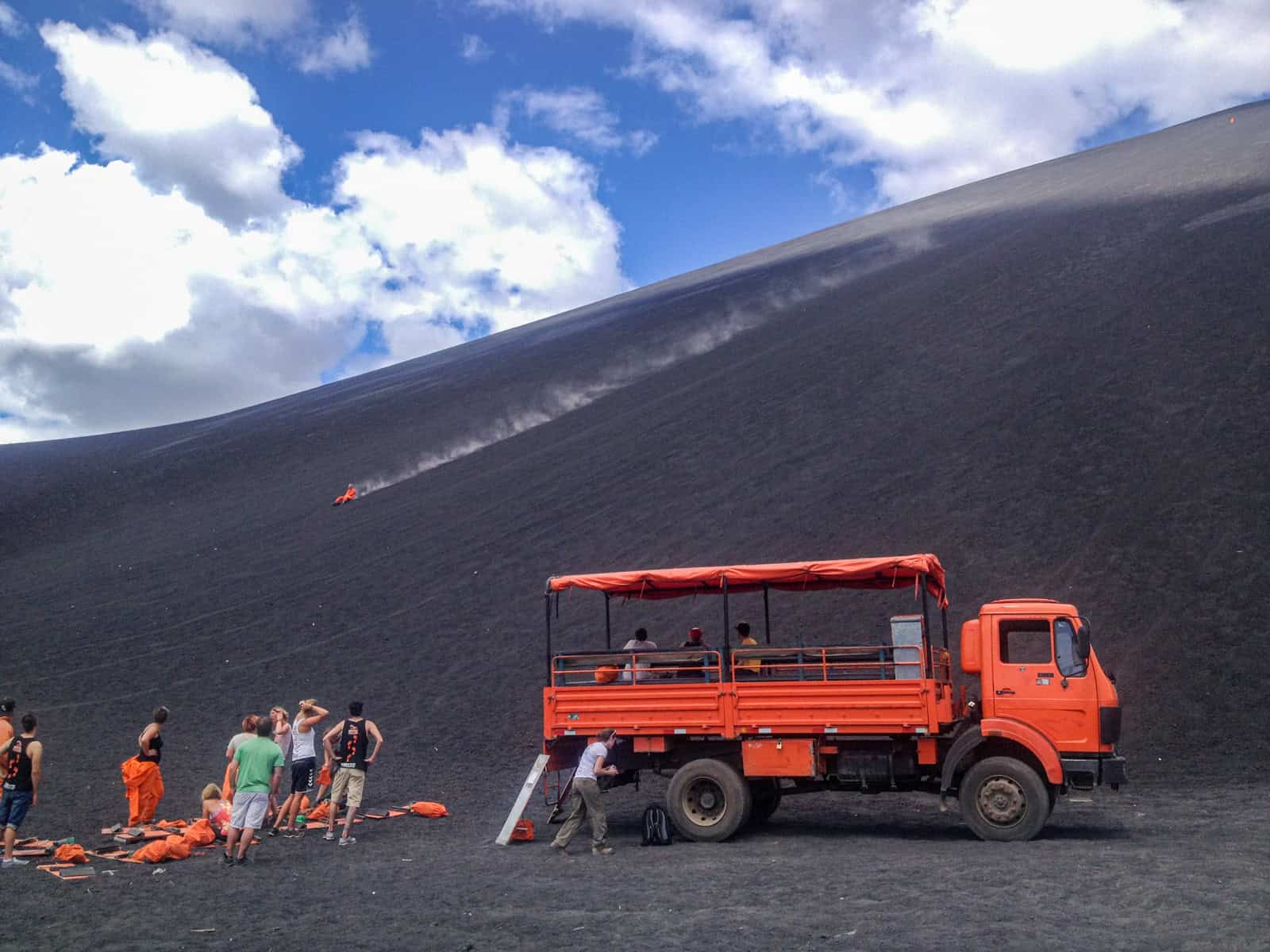 Volcanoboarding in Nicaragua (photo: David Lee)