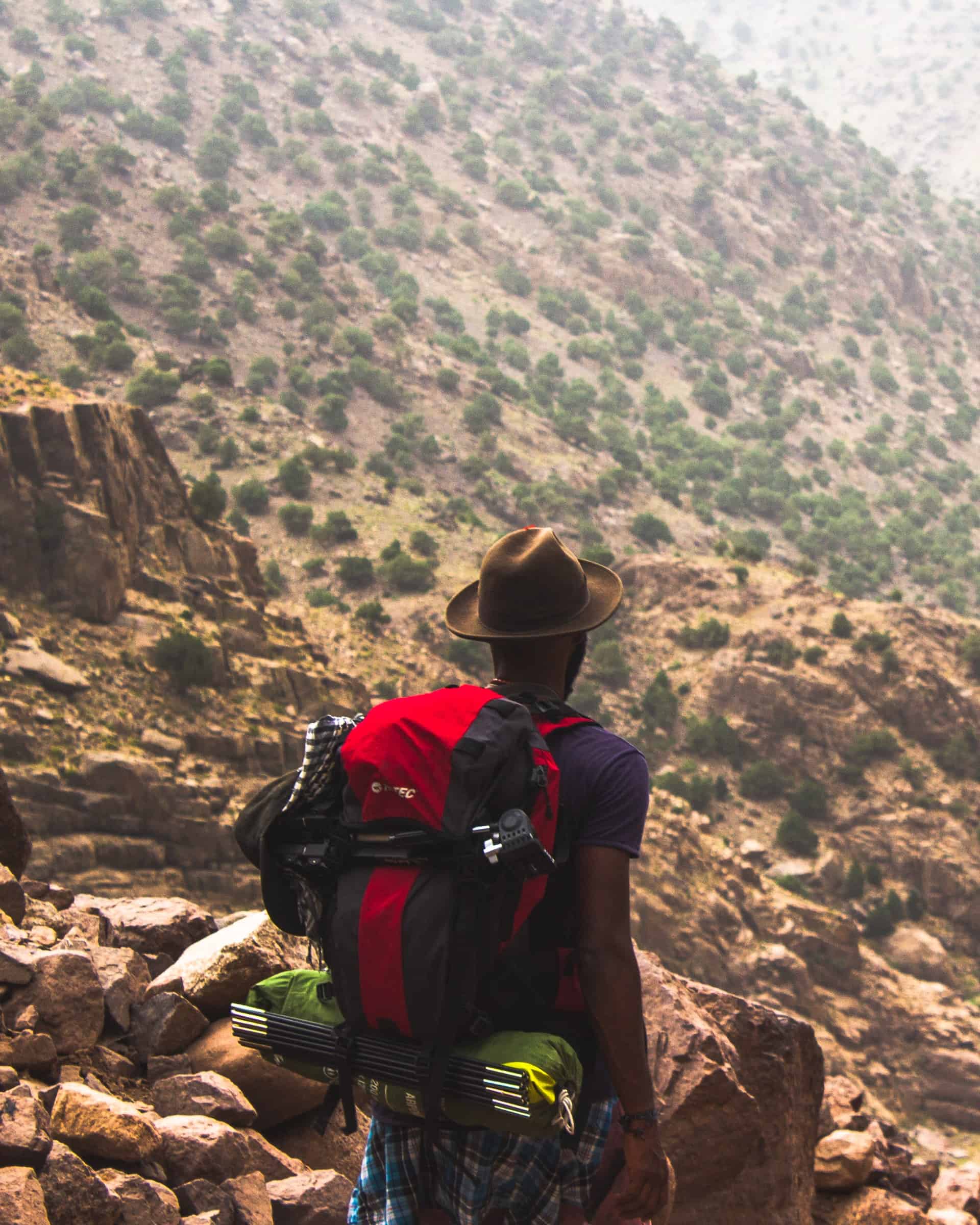 Hiking in Morocco (photo: Louis Hansel)