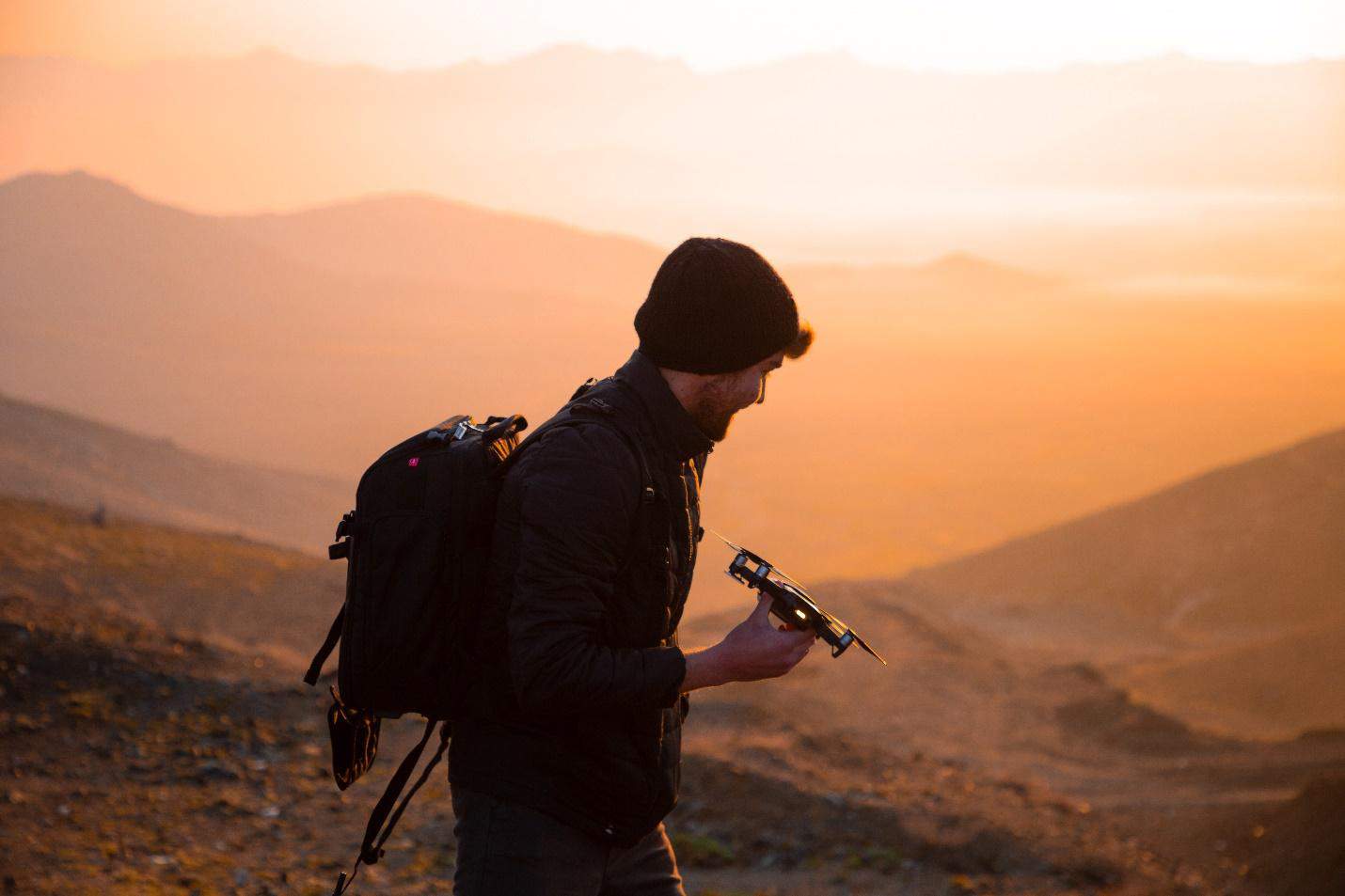 Man holding drone (photo: Unsplash.com)