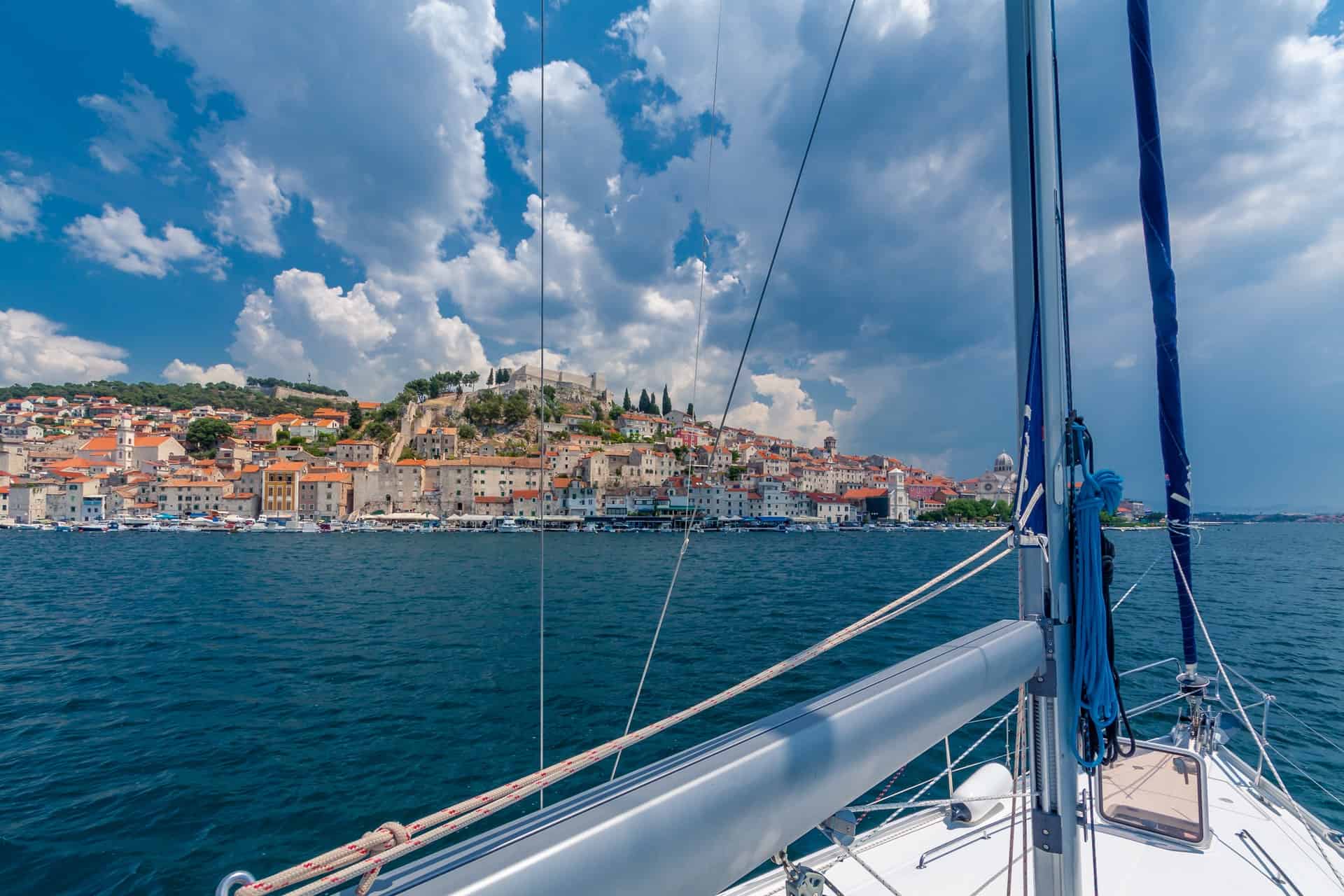 Sailing in Croatia (photo: Sergii Gulenok)