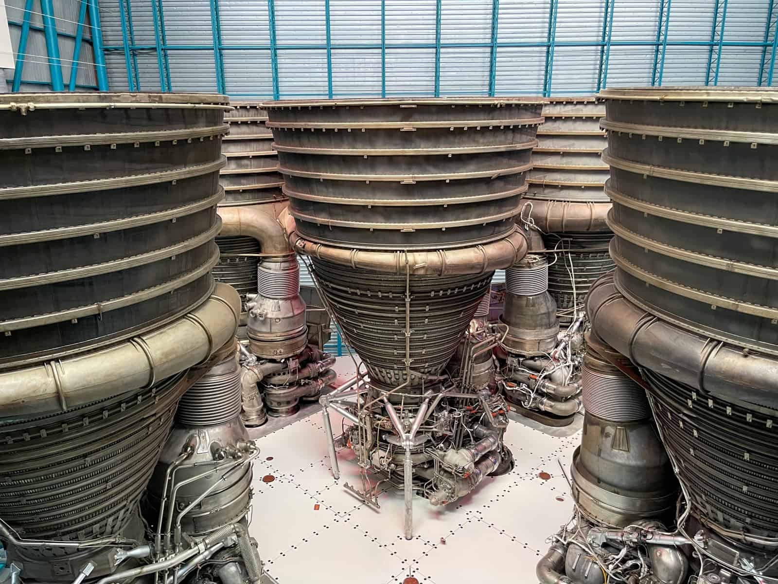 Saturn V engines