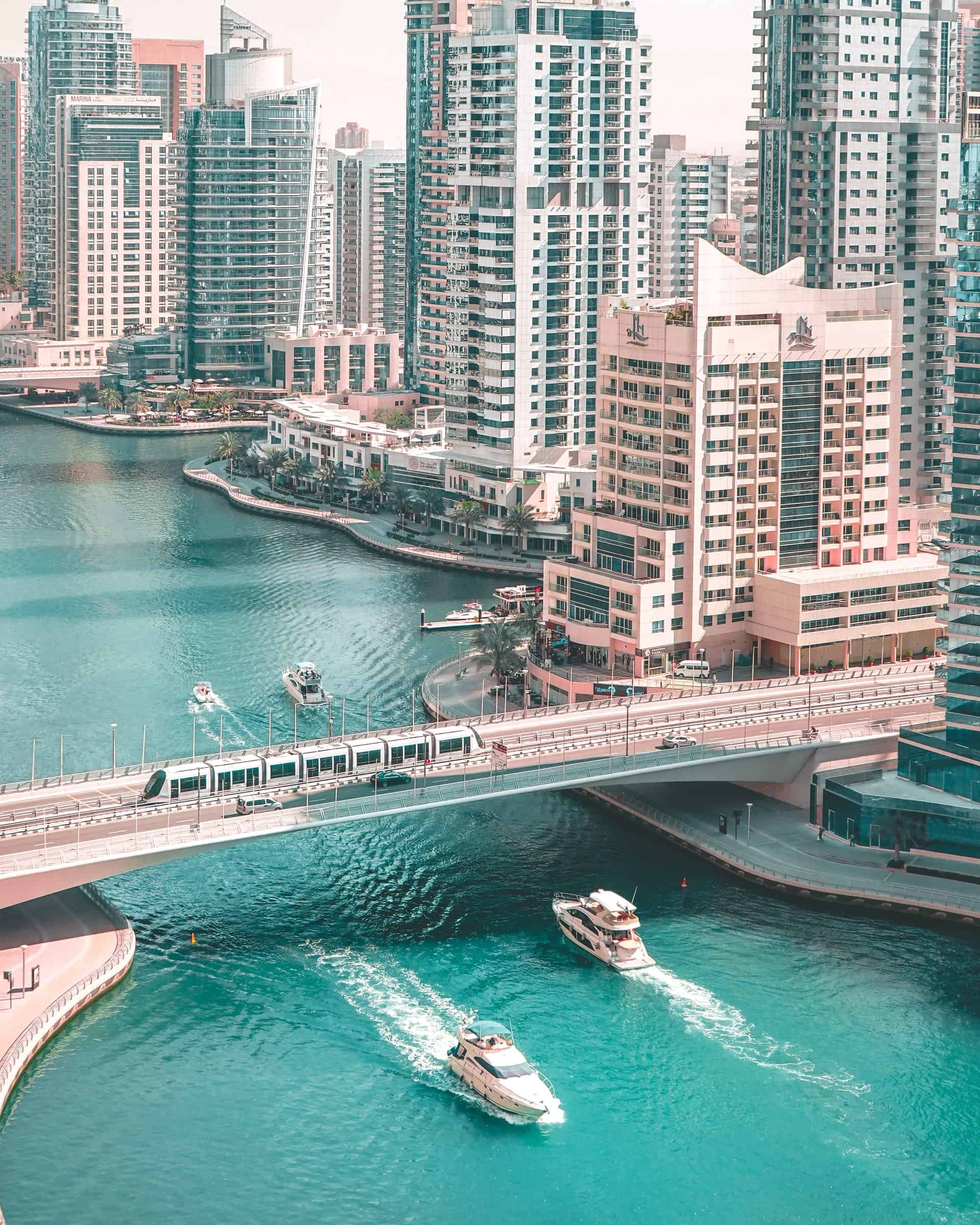 Dubai Marina (photo: Ling Tang)