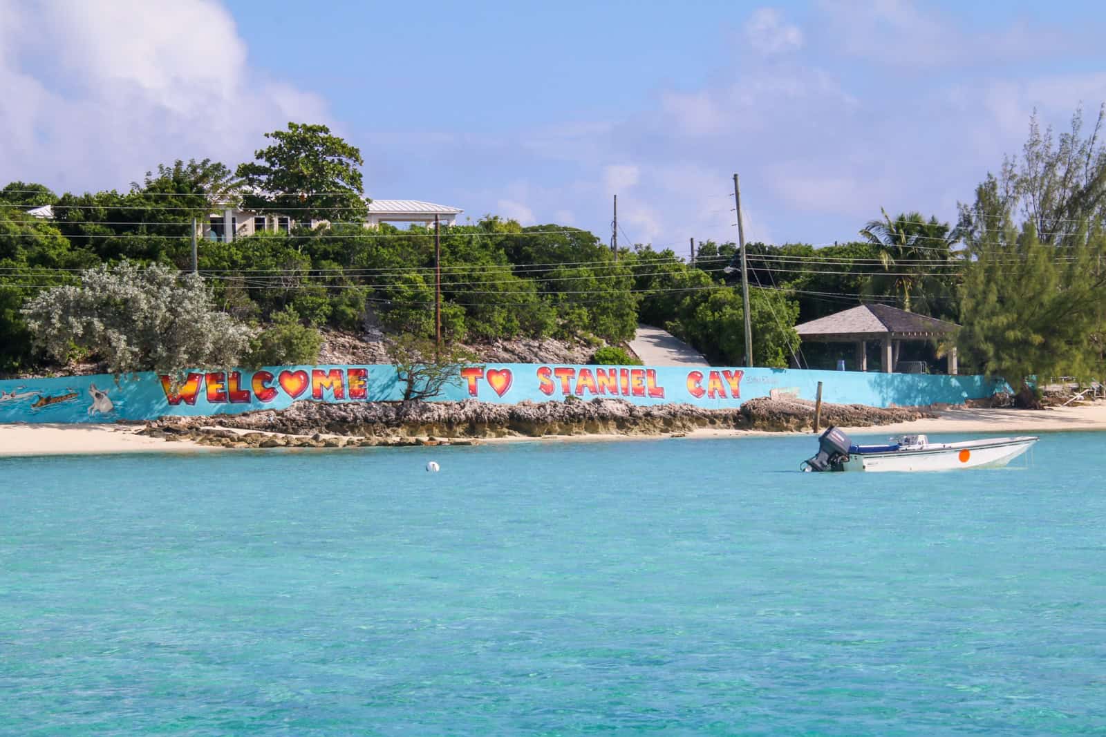 Town Beach on Staniel Cay (photo: Kelly Lemons) 