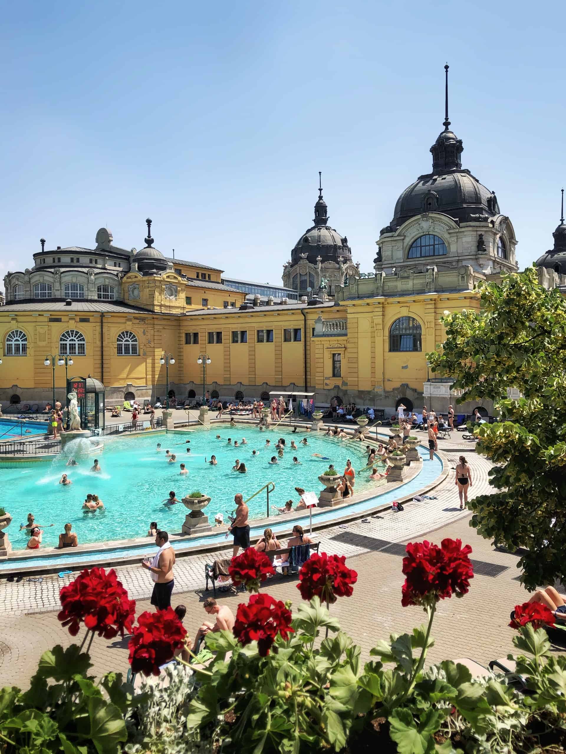 Szechenyi Thermal Bath, Budapest (photo: Victor Malyushev)