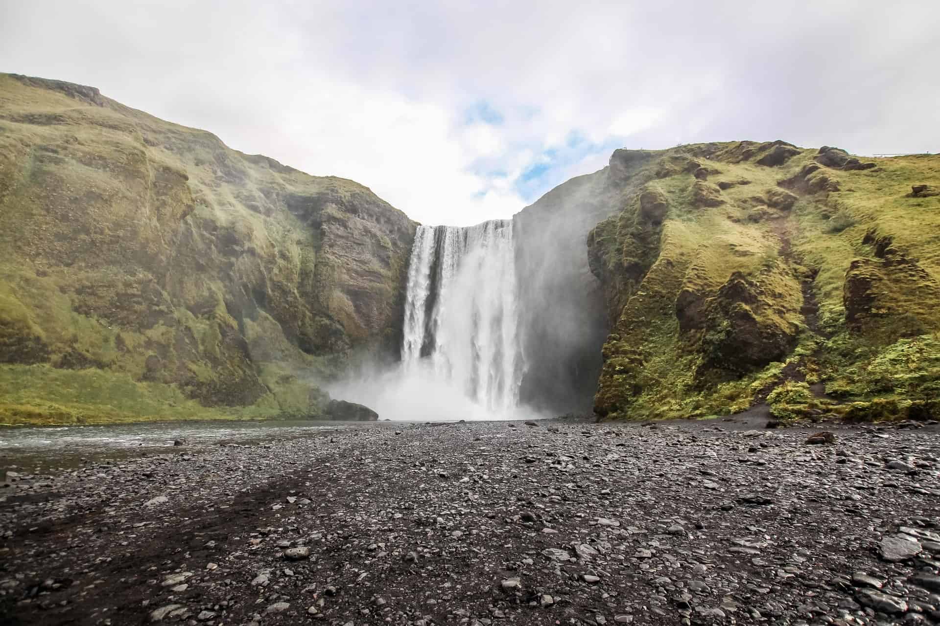 Skogafoss Waterfall is accessible from Iceland's Ring Road (photo: Ferdinand Stohr)