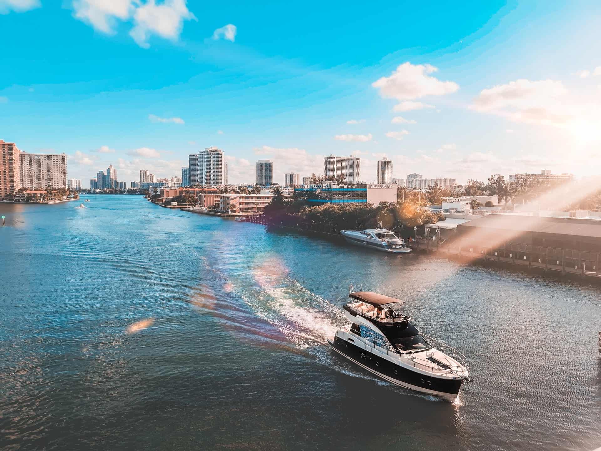 Boating in Miami (photo: Lize-Mari Jooste)