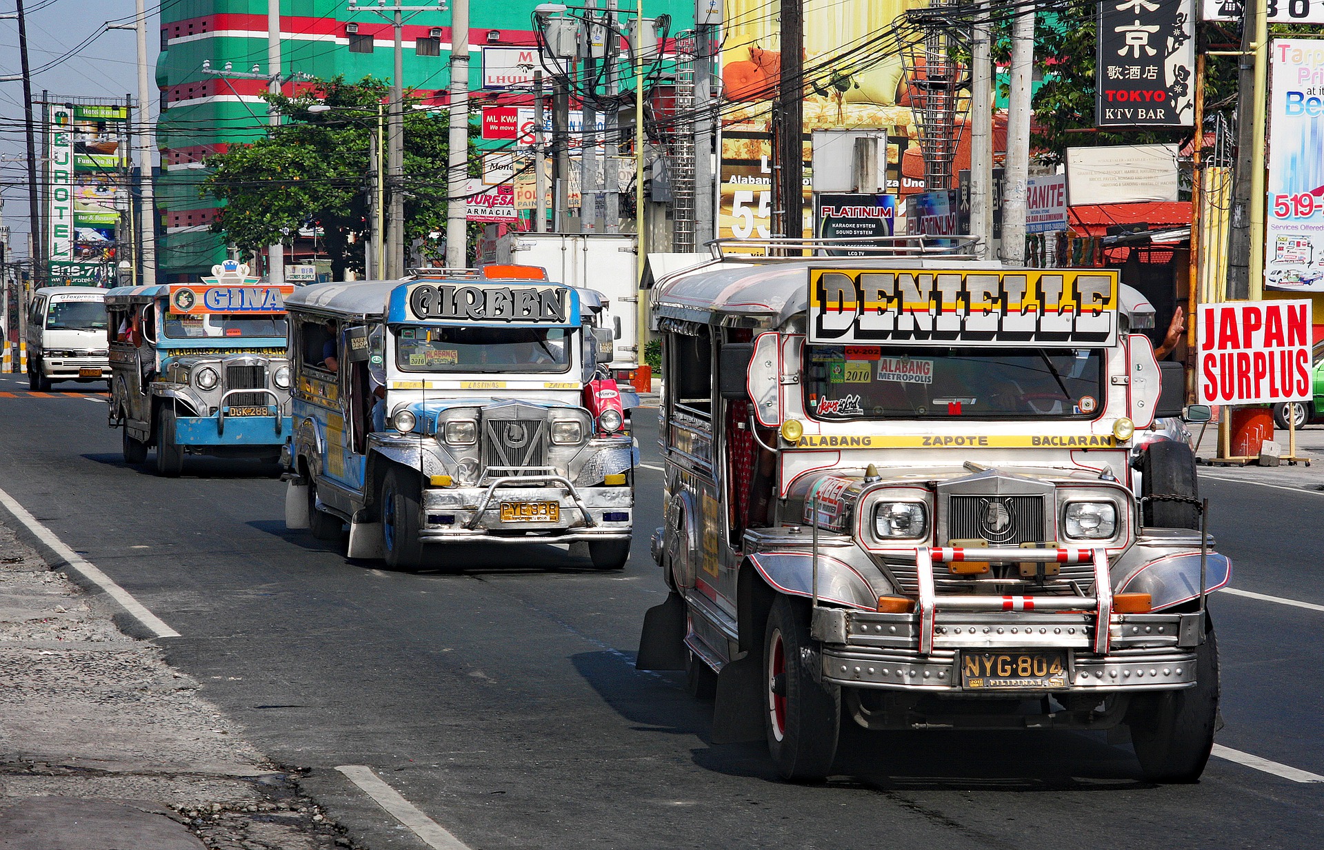 Jeepneys (photo: gloverbh222)