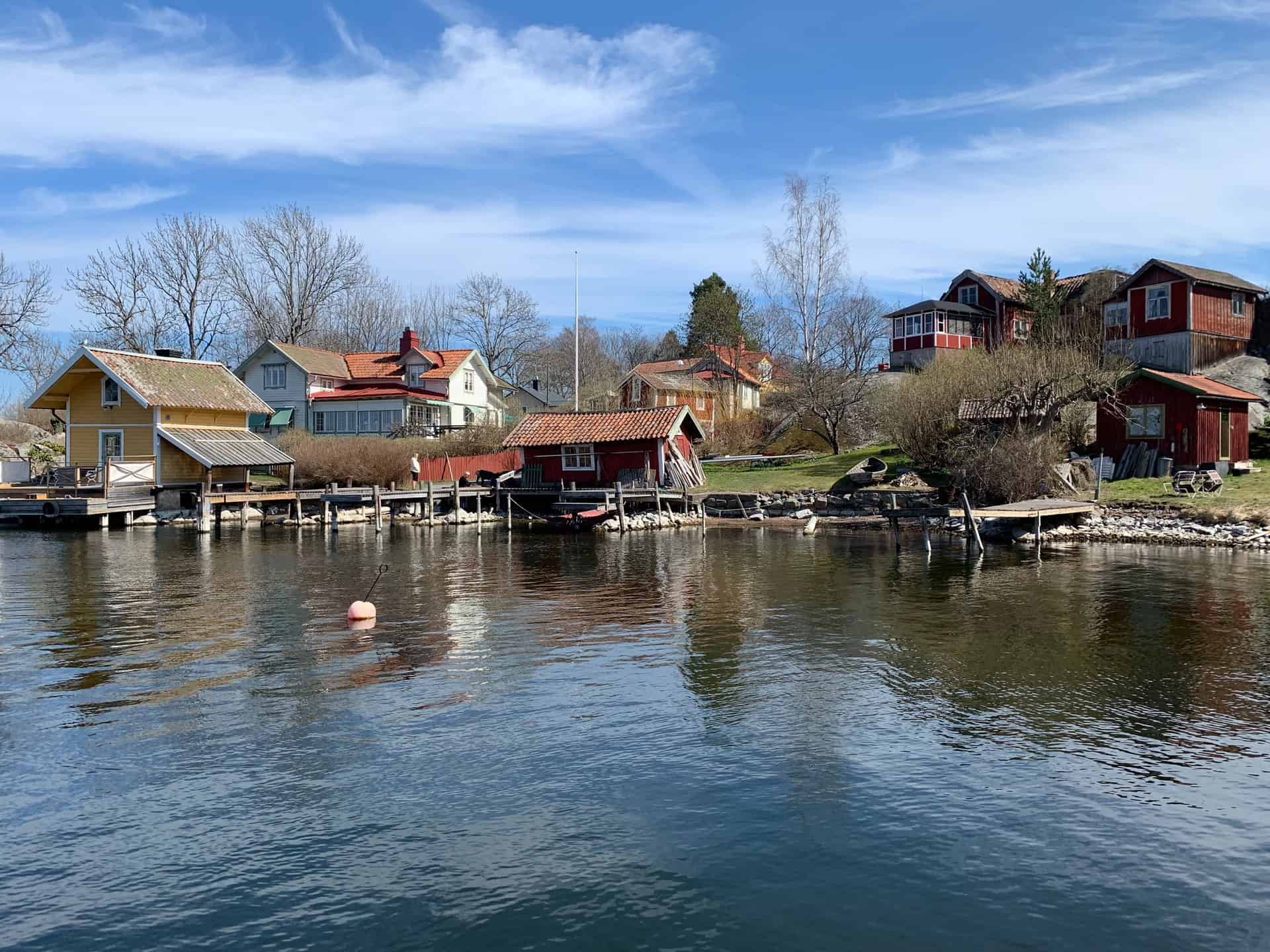 Houses in Vaxholm (photo: Joao Alexandre Paulo)