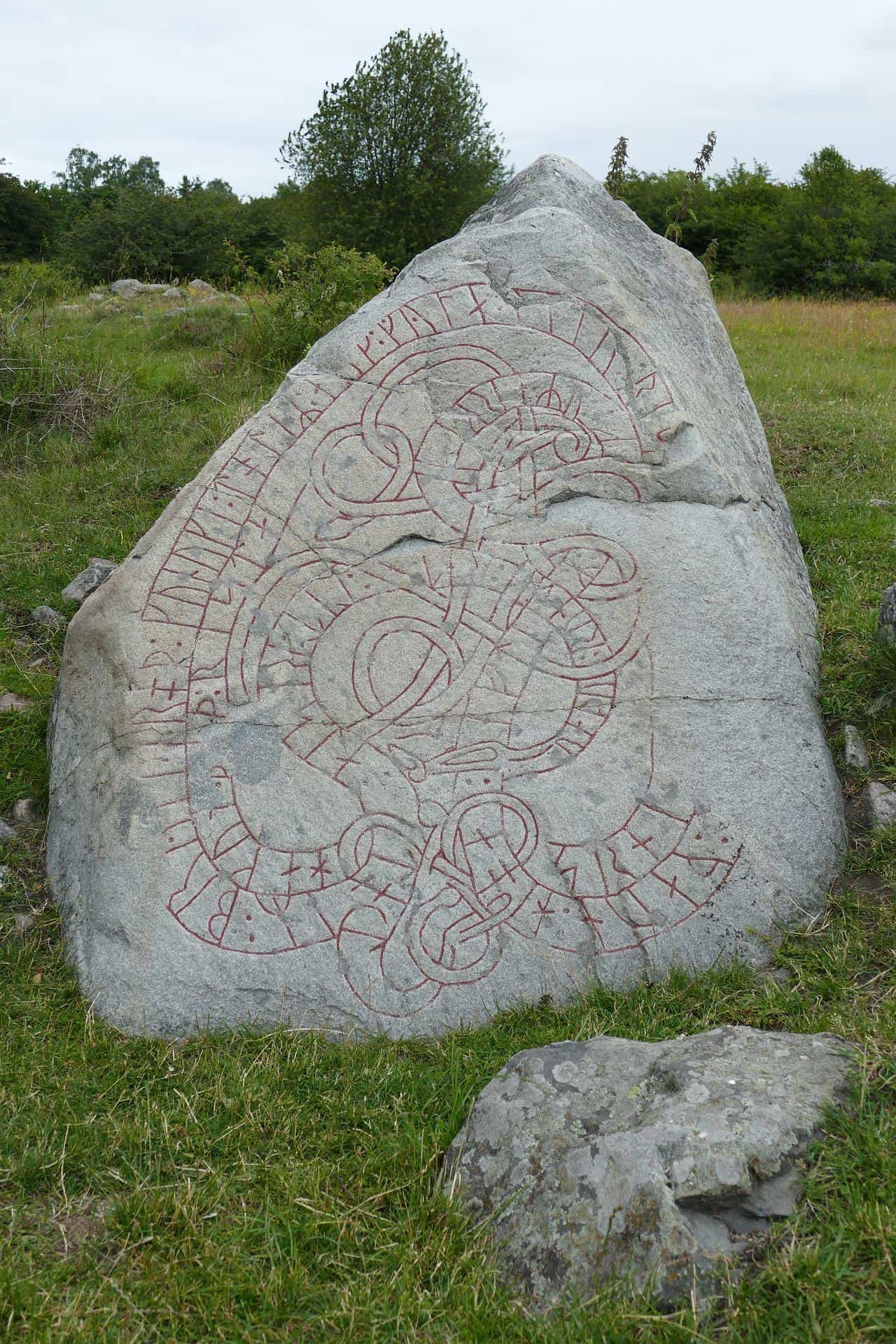 Stone rune in Birka (photo: falco)