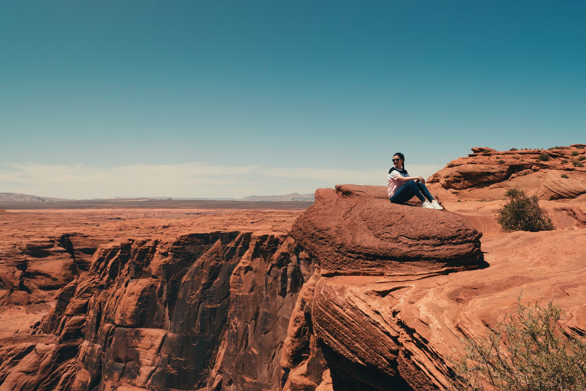 Horseshoe Bend is one of the best places to go hiking in Page, AZ (photo: Gabriel Tovar)