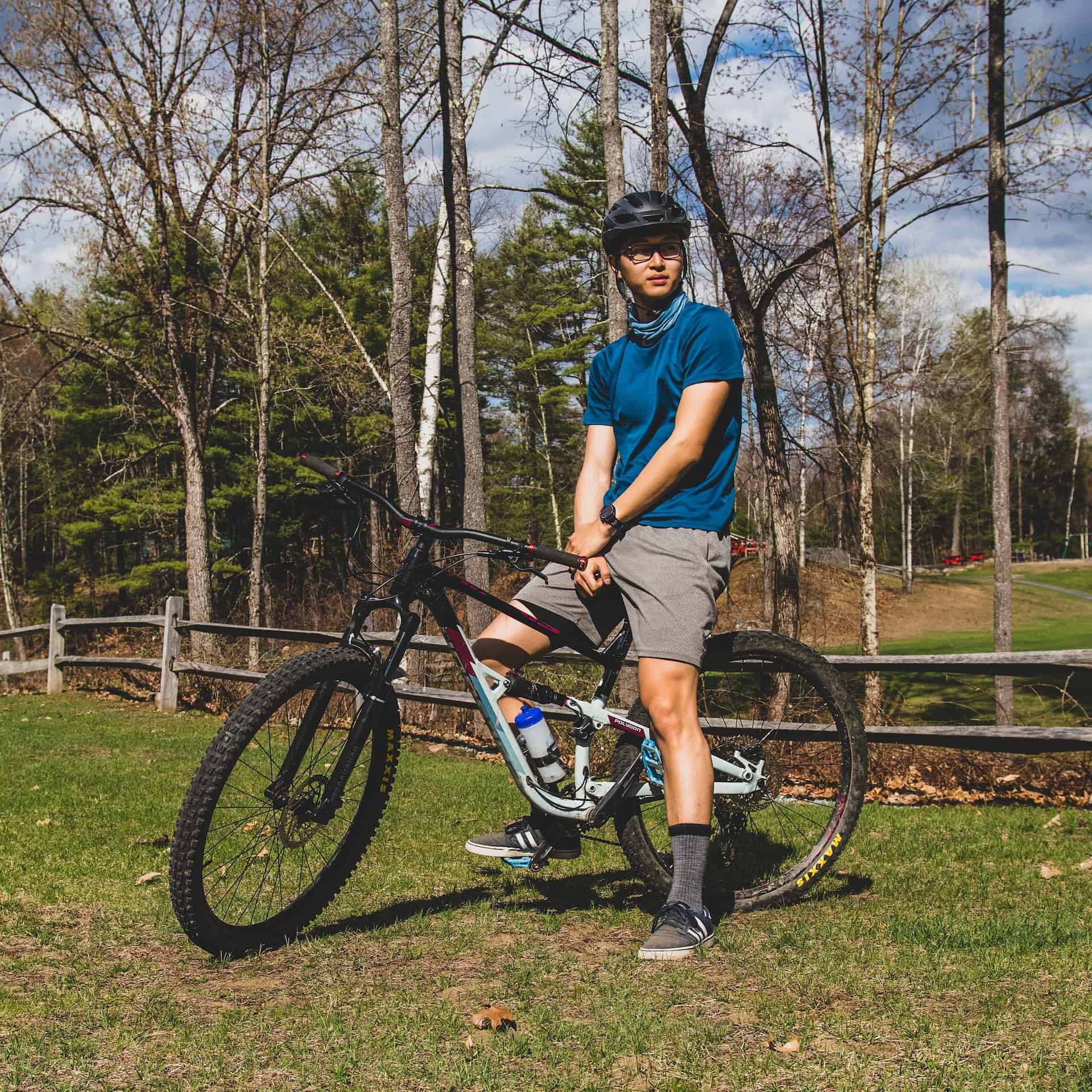 Full suspension mountain bike (photo: Jeremy Chen)