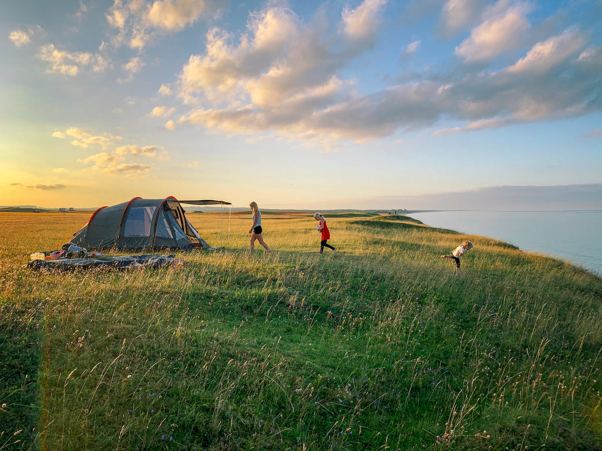 Camping by the Baltic Sea (photo: Mattias Helge)
