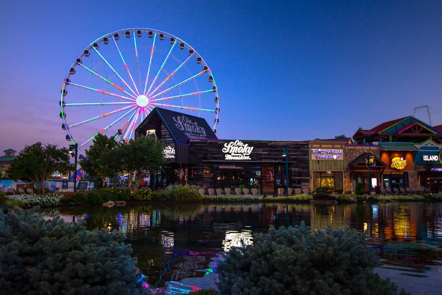 Ole Smoky Distillery (photo: ehrlif, Adobe Stock)