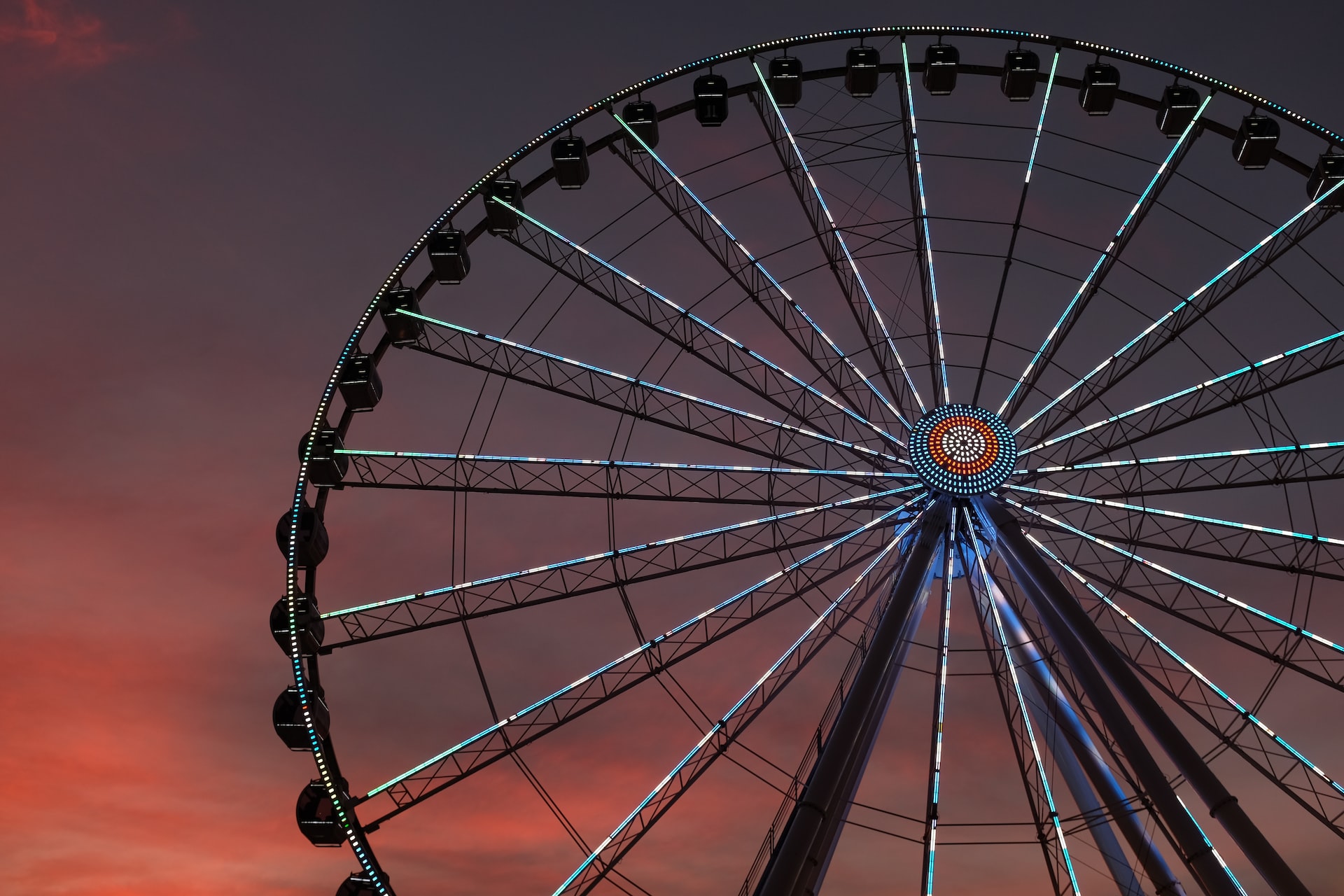 Ferris wheel in Pigeon Forge (photo: Steve Shreve)