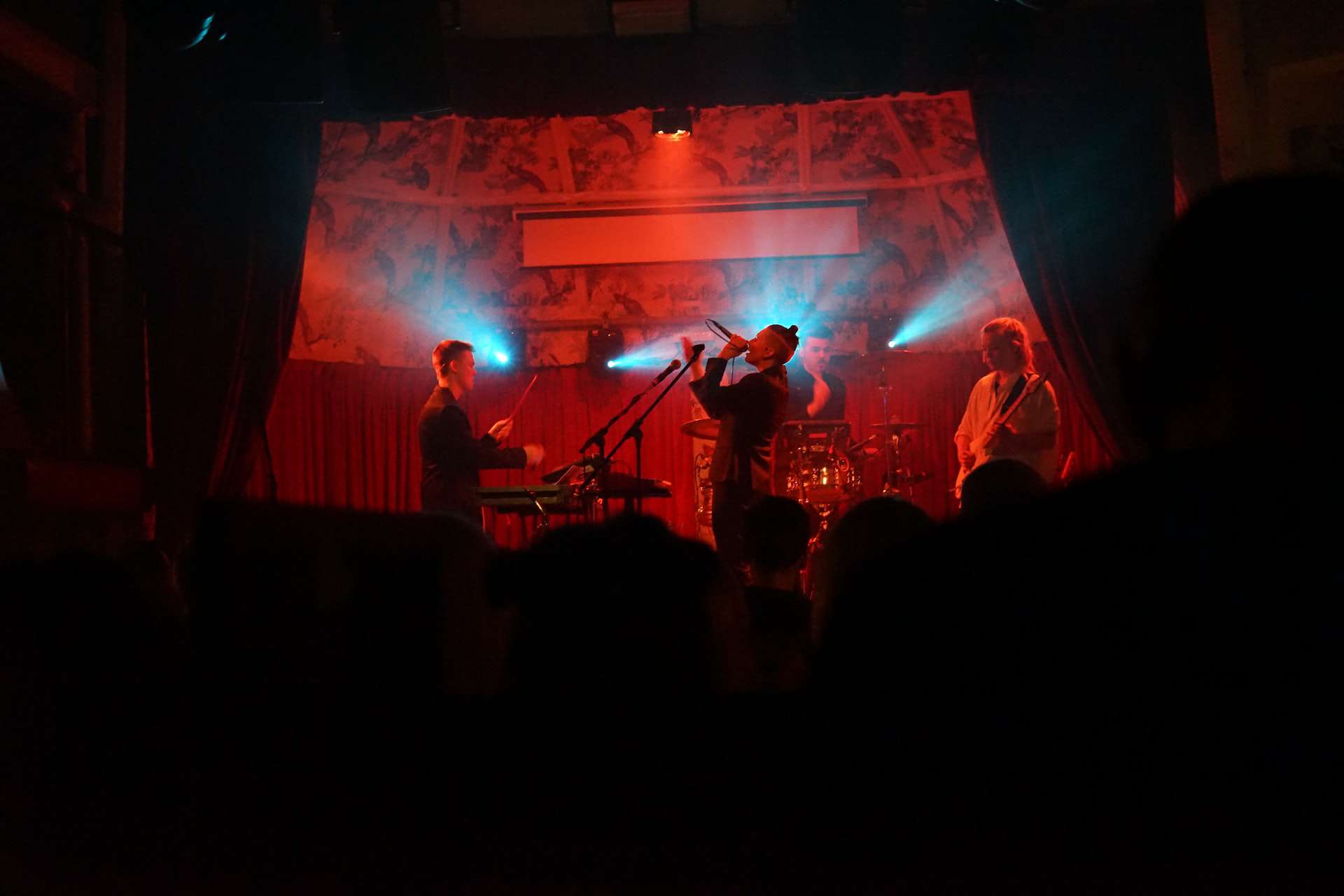 Vok performs live at The Deaf Institute in Manchester (photo: Old Youth)