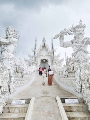 The White Temple (photo: Miguel Urieta).