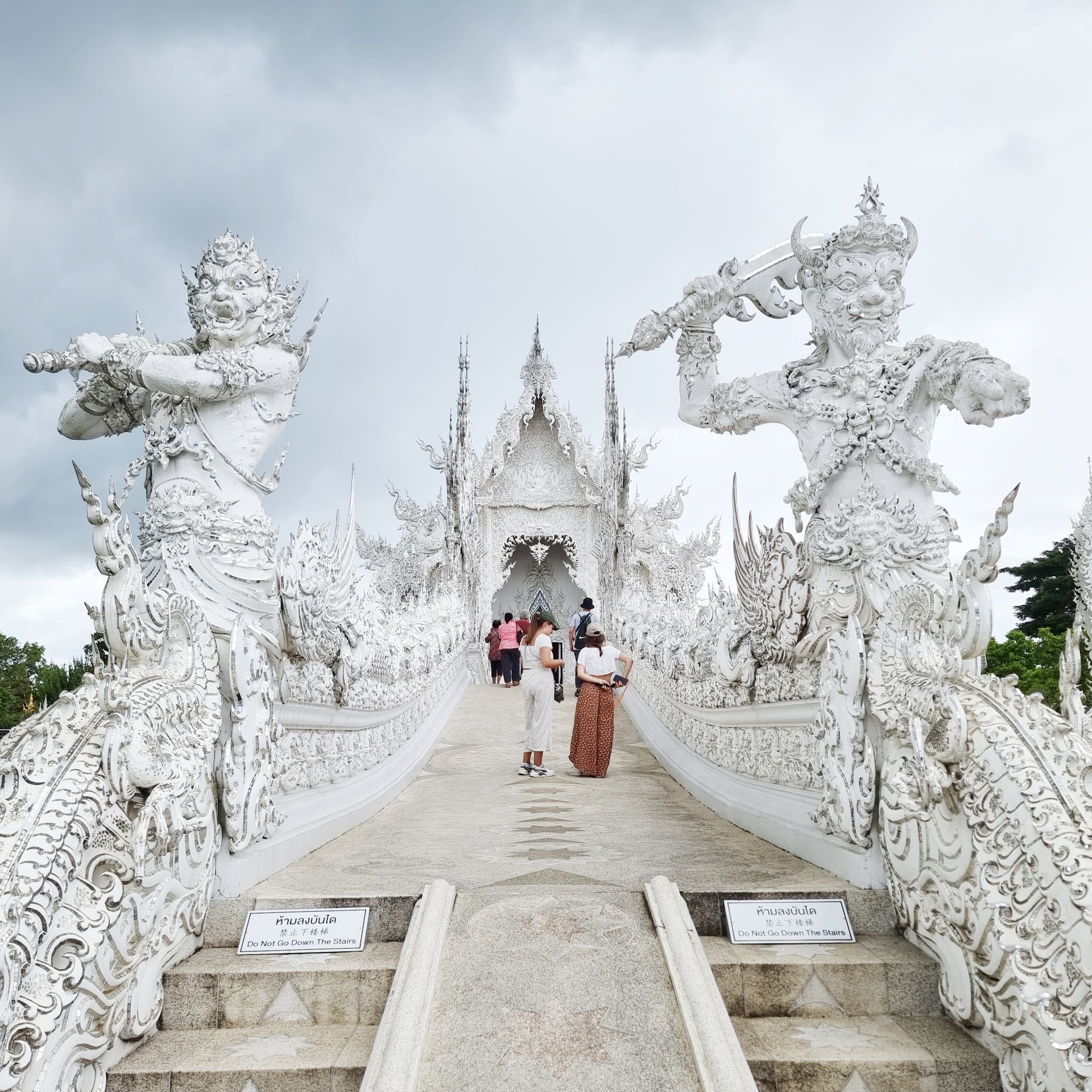 Wat Rong Khun (White Temple) is a hidden gem in Thailand (photo: Miguel Urieta)