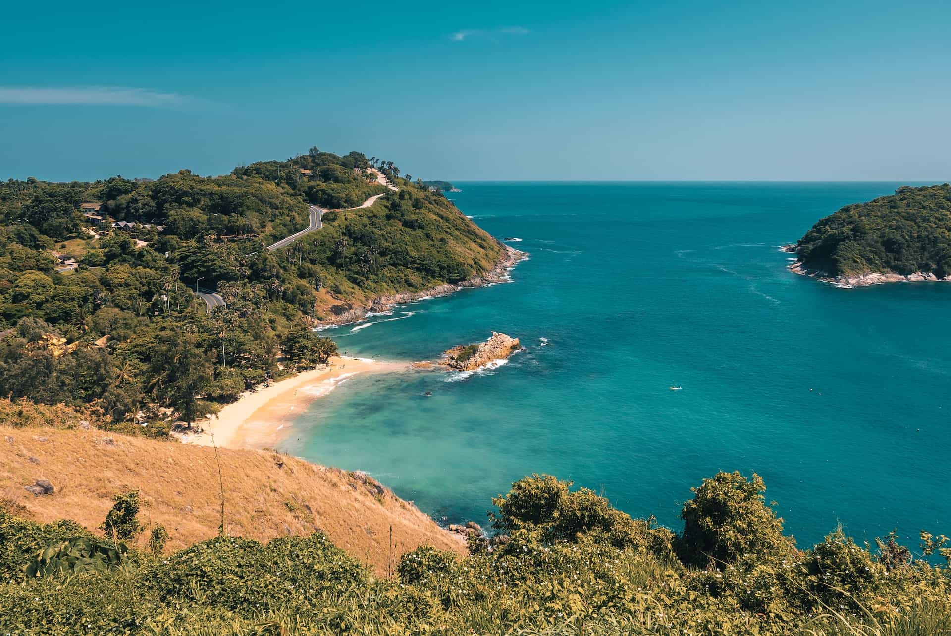 Yanui Beach, a few minutes south of Nui Beach on Phuket in Thailand (photo: Vitaly Sacred)