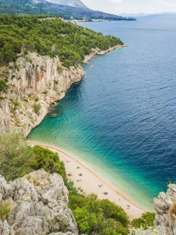 Nugal Beach (photo: Ante Hamersmit).