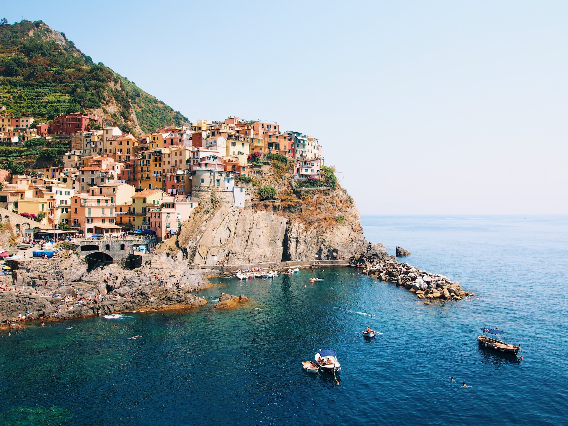 A seaside village in Cinque Terre, Italy  (photo: Mika Korhonen)
