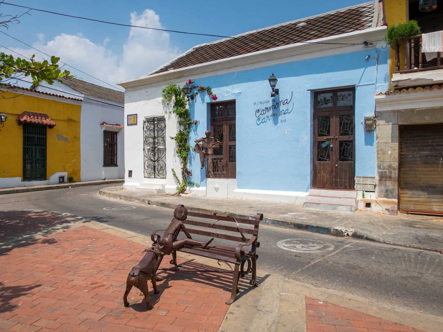 Outside an art gallery in Getsemani, Cartagena