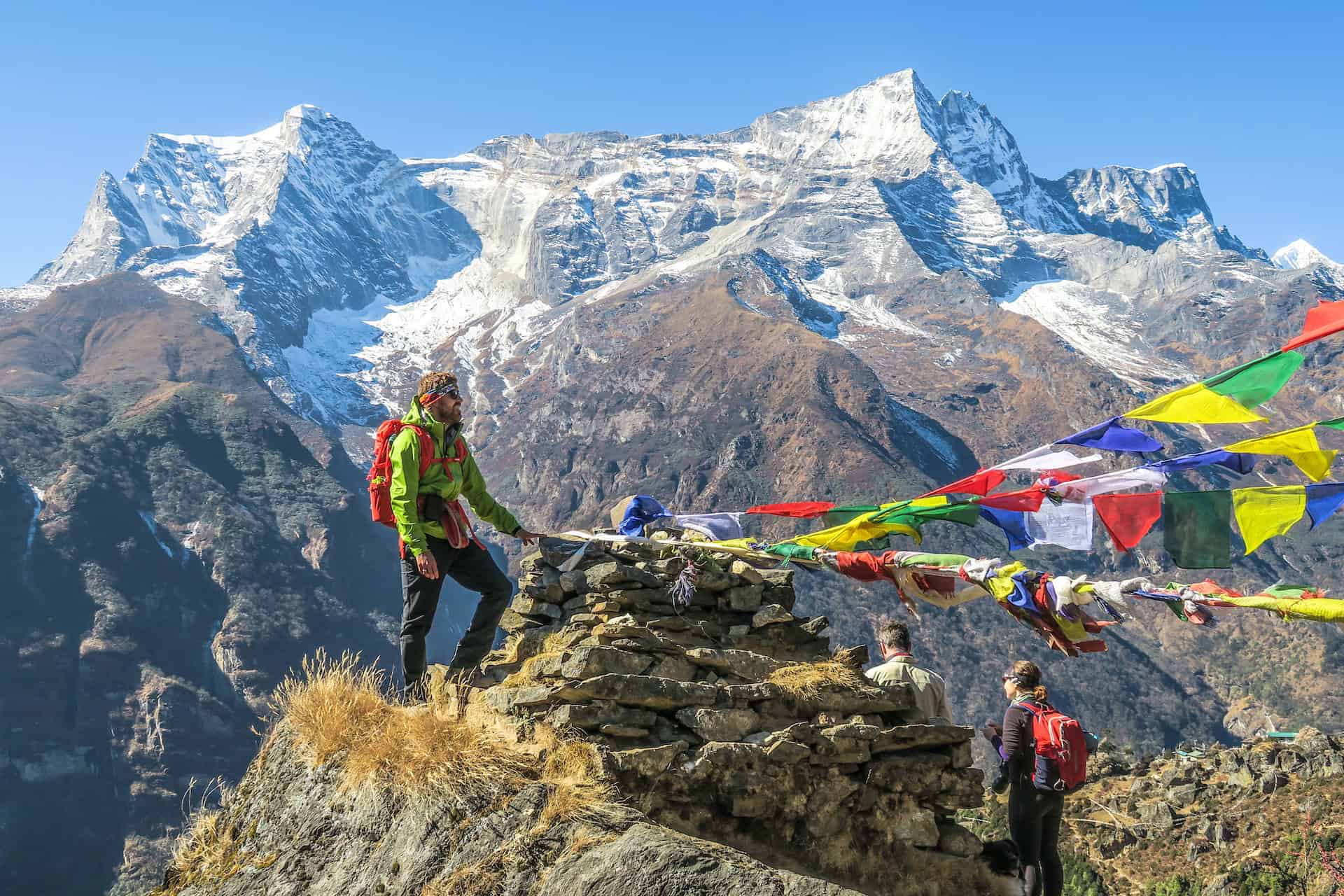 Hikers at a viewpoint in Namche Bazaar, Nepal (photo: Sebastian Pena Lambarri)