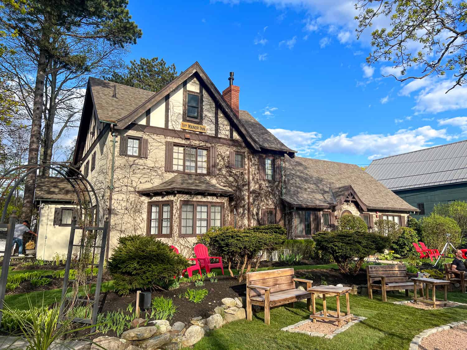 Ivy Manor Inn