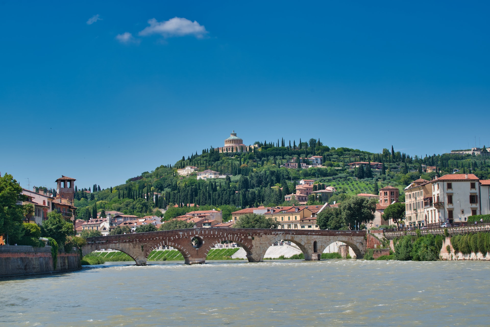 Ponte Pietra in Verona, Italy (photo: Alessandro Carrarini)